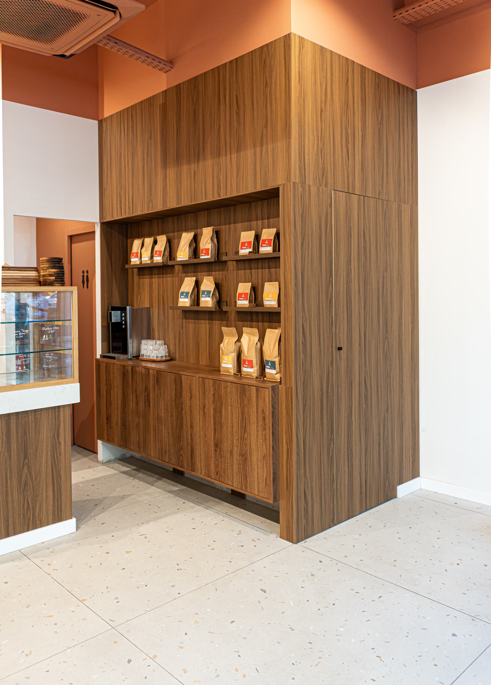 Torré Coffee Shop Courcelles — vue 5